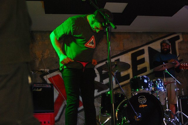 Koncert - souboj kapel Kryt. 27. 11. 2015